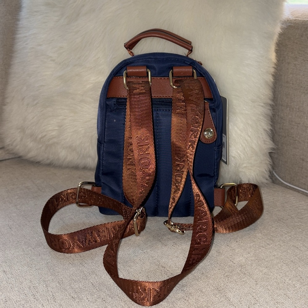 New w/Tags Marc New York Andrew Marc Navy Mini Zipper Backpack - Picture 4 of 16